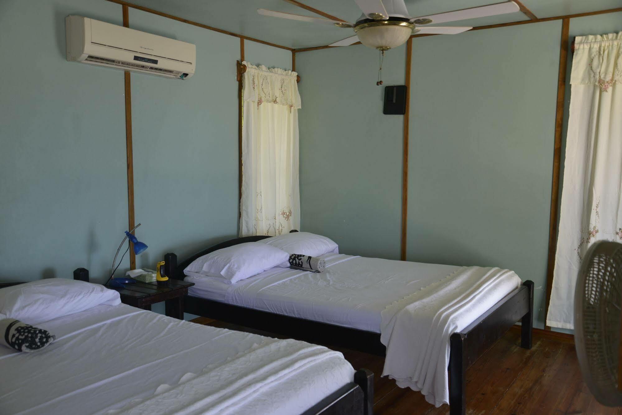 Isla Marisol Resort Екстериор снимка